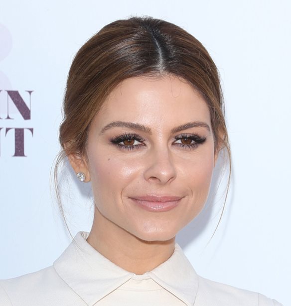 Maria Menounos| &#x393;&#x3B9;&#x3B1; &#x3C0;&#x3BF;&#x3B9;&#x3BF;&#x3C5;&#x3C2; &#x3B1;&#x3B9;&#x3C3;&#x3B8;&#x3AC;&#x3BD;&#x3B5;&#x3C4;&#x3B1;&#x3B9; &#x3B1;&#x3C0;&#x3AD;&#x3C1;&#x3B1;&#x3BD;&#x3C4;&#x3B7; &#x3B5;&#x3C5;&#x3B3;&#x3BD;&#x3C9;&#x3BC;&#x3BF;&#x3C3;&#x3CD;&#x3BD;&#x3B7; &#x3C3;&#x3C4;&#x3BF; &#x3C6;&#x3B5;&#x3C4;&#x3B9;&#x3BD;&#x3CC; Thanksgiving