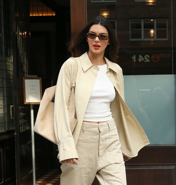 Red Lip Season | &#x3A0;&#x3CE;&#x3C2; &#x3B8;&#x3B1; &#x3C6;&#x3BF;&#x3C1;&#x3AD;&#x3C3;&#x3B5;&#x3B9;&#x3C2; &#x3C3;&#x3C9;&#x3C3;&#x3C4;&#x3AC; &#x3C4;&#x3BF; &#x3BA;&#x3CC;&#x3BA;&#x3BA;&#x3B9;&#x3BD;&#x3BF; &#x3BA;&#x3C1;&#x3B1;&#x3B3;&#x3B9;&#x3CC;&#x3BD; &#x3C4;&#x3BF; &#x3C6;&#x3B8;&#x3B9;&#x3BD;&#x3CC;&#x3C0;&#x3C9;&#x3C1;&#x3BF; &#x3CC;&#x3C0;&#x3C9;&#x3C2; &#x3B7; Kendall Jenner