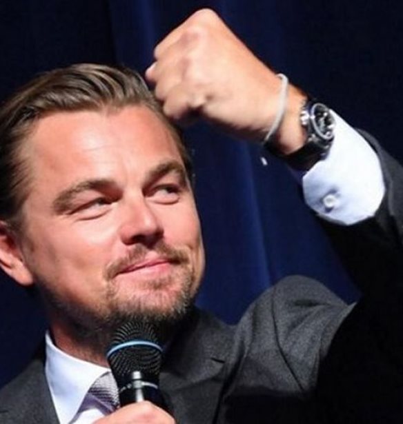 &#x388;&#x3BD;&#x3B1; (&#x3B1;&#x3BA;&#x3CC;&#x3BC;&#x3B1;) supermodel &#x3C3;&#x3C4;&#x3B7;&#x3BD; &#x3B1;&#x3B3;&#x3BA;&#x3B1;&#x3BB;&#x3B9;&#x3AC; &#x3C4;&#x3BF;&#x3C5; Leonardo DiCaprio;