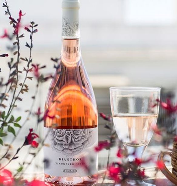 Divine Ros&#xE9; | &#x3A4;&#x3BF; &#x3BA;&#x3C1;&#x3B1;&#x3C3;&#x3AF; &#x3C4;&#x3BF;&#x3C5; &#x3BA;&#x3B1;&#x3BB;&#x3BF;&#x3BA;&#x3B1;&#x3B9;&#x3C1;&#x3B9;&#x3BF;&#x3CD; &#x3B5;&#x3AF;&#x3BD;&#x3B1;&#x3B9; &#x3B1;&#x3C0;&#x3BF;&#x3C4;&#x3AD;&#x3BB;&#x3B5;&#x3C3;&#x3BC;&#x3B1; &#x3BC;&#x3B9;&#x3B1;&#x3C2; &#x3B4;&#x3B7;&#x3BC;&#x3B9;&#x3BF;&#x3C5;&#x3C1;&#x3B3;&#x3B9;&#x3BA;&#x3AE;&#x3C2; &#x3BF;&#x3B9;&#x3BD;&#x3BF;&#x3C0;&#x3BF;&#x3B9;&#x3AF;&#x3B1;&#x3C2;