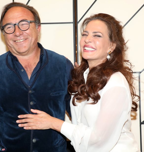 &#x397; &#x394;&#x3AE;&#x3BC;&#x3B7;&#x3C4;&#x3C1;&#x3B1; &#x39C;&#x3B1;&#x3C4;&#x3C3;&#x3BF;&#x3CD;&#x3BA;&#x3B1; &#x3BC;&#x3B5; &#x3C4;&#x3BF;&#x3BD; &#x3A0;&#x3AD;&#x3C4;&#x3C1;&#x3BF; &#x39A;&#x3CC;&#x3BA;&#x3BA;&#x3B1;&#x3BB;&#x3B7; &#x3BA;&#x3B1;&#x3B9; &#x3C4;&#x3BF;&#x3C5;&#x3C2; &#x3B3;&#x3BF;&#x3BD;&#x3B5;&#x3AF;&#x3C2; &#x3C4;&#x3B7;&#x3C2; &#x3C3;&#x3C4;&#x3B7; &#x3B8;&#x3B5;&#x3B1;&#x3C4;&#x3C1;&#x3B9;&#x3BA;&#x3AE; &#x3C4;&#x3B7;&#x3C2; &#x3C0;&#x3C1;&#x3B5;&#x3BC;&#x3B9;&#x3AD;&#x3C1;&#x3B1;