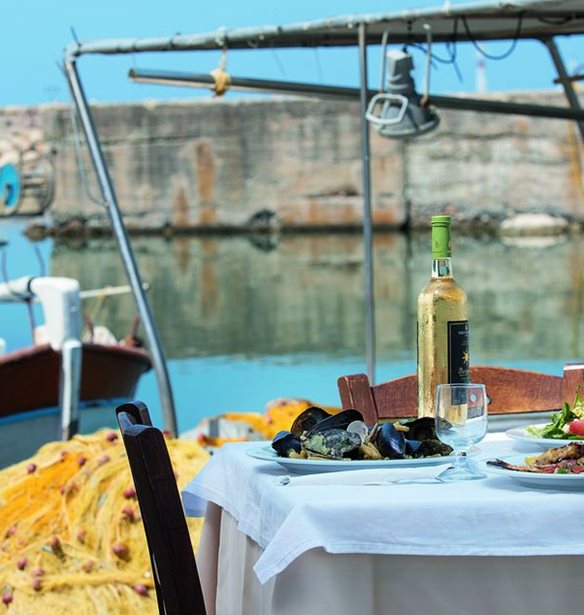 &#x397; &quot;&#x391;rgentina&quot; &#x3B2;&#x3C1;&#x3AF;&#x3C3;&#x3BA;&#x3B5;&#x3C4;&#x3B1;&#x3B9; &#x3BB;&#x3AF;&#x3B3;&#x3BF; &#x3AD;&#x3BE;&#x3C9; &#x3B1;&#x3C0;&#x3CC; &#x3C4;&#x3B1; &#x3A7;&#x3B1;&#x3BD;&#x3B9;&#x3AC; &#x3BA;&#x3B1;&#x3B9; &#x3C3;&#x3B5;&#x3C1;&#x3B2;&#x3AF;&#x3C1;&#x3B5;&#x3B9; &#x3BF;&#x3BB;&#x3CC;&#x3C6;&#x3C1;&#x3B5;&#x3C3;&#x3BA;&#x3B1; &#x3B8;&#x3B1;&#x3BB;&#x3B1;&#x3C3;&#x3C3;&#x3B9;&#x3BD;&#x3AC; &#x3C0;&#x3B9;&#x3AC;&#x3C4;&#x3B1;