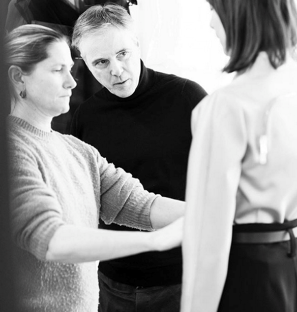 &#x39F; Olivier Lapidus &#x3C6;&#x3B5;&#x3CD;&#x3B3;&#x3B5;&#x3B9; &#x3B1;&#x3C0;&#x3CC; &#x3C4;&#x3BF;&#x3BD; &#x3BF;&#x3AF;&#x3BA;&#x3BF; Lanvin