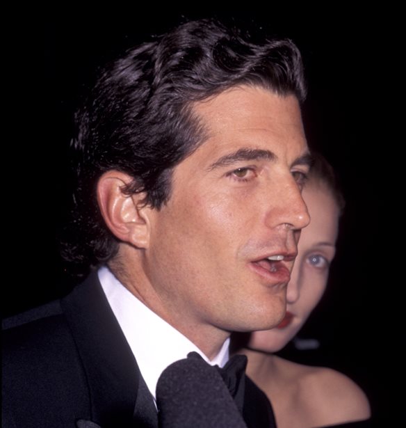 American Love Story | O &#x3B3;&#x3BF;&#x3B7;&#x3C4;&#x3B5;&#x3C5;&#x3C4;&#x3B9;&#x3BA;&#x3CC;&#x3C2; celebrity &#x3C0;&#x3BF;&#x3C5; &#x3B8;&#x3B1; &#x3C5;&#x3C0;&#x3BF;&#x3B4;&#x3C5;&#x3B8;&#x3B5;&#x3AF; &#x3C4;&#x3BF;&#x3BD; John F. Kennedy Jr.