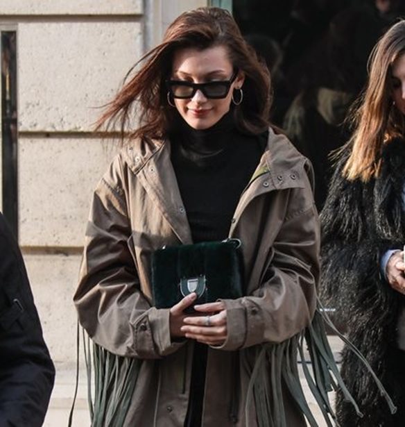 Bella Hadid- Kylie Minogue: &#x3A0;&#x3BF;&#x3CD; &#x3C4;&#x3B9;&#x3C2; &#x3C3;&#x3C5;&#x3BD;&#x3AD;&#x3BB;&#x3B1;&#x3B2;&#x3B5; &#x3BF; &#x3C6;&#x3C9;&#x3C4;&#x3BF;&#x3B3;&#x3C1;&#x3B1;&#x3C6;&#x3B9;&#x3BA;&#x3CC;&#x3C2; &#x3C6;&#x3B1;&#x3BA;&#x3CC;&#x3C2;;