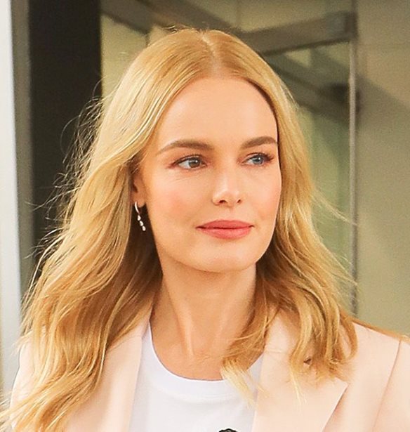 Kate Bosworth: O &#x3C0;&#x3B9;&#x3BF; stylish &#x3C4;&#x3C1;&#x3CC;&#x3C0;&#x3BF;&#x3C2; &#x3BD;&#x3B1; &#x3C6;&#x3BF;&#x3C1;&#x3AD;&#x3C3;&#x3B5;&#x3B9;&#x3C2; &#x3C4;&#x3BF; &#x3BA;&#x3AF;&#x3C4;&#x3C1;&#x3B9;&#x3BD;&#x3BF; &#x3C0;&#x3B1;&#x3BD;&#x3C4;&#x3B5;&#x3BB;&#x3CC;&#x3BD;&#x3B9;