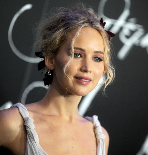 &#x397; Jennifer Lawrence &#x3B5;&#x3AF;&#x3BD;&#x3B1;&#x3B9; &#x3AD;&#x3B3;&#x3BA;&#x3C5;&#x3BF;&#x3C2; &#x3C3;&#x3C4;&#x3BF; &#x3C0;&#x3C1;&#x3CE;&#x3C4;&#x3BF; &#x3C4;&#x3B7;&#x3C2; &#x3C0;&#x3B1;&#x3B9;&#x3B4;&#x3AF;