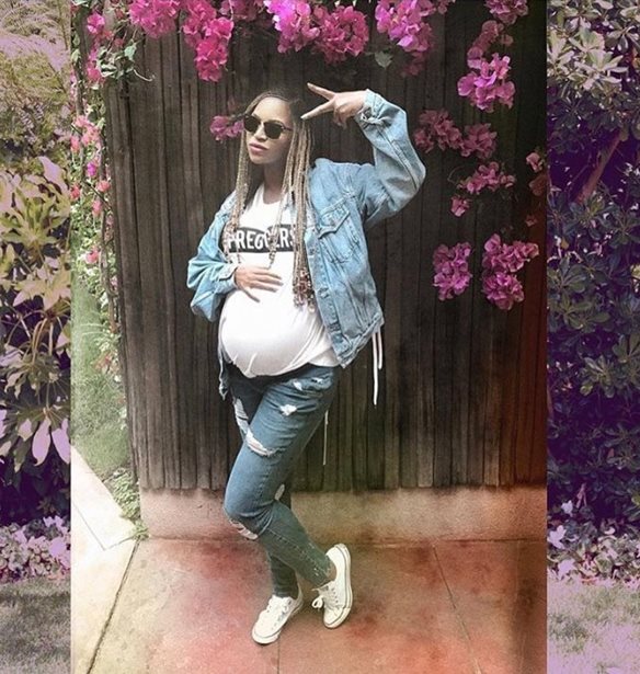 Maternity Style: 5 streetstyle looks &#x3B1;&#x3C0;&#x3CC; &#x3C4;&#x3B7;&#x3BD; &#x3B5;&#x3B3;&#x3BA;&#x3C5;&#x3BC;&#x3BF;&#x3BD;&#x3BF;&#x3CD;&#x3C3;&#x3B1; Beyonce