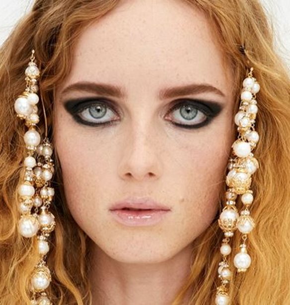 Chanel M&#xE9;tiers d&#x2019; Art 2020/21 | Party ready makeup looks &#x3BC;&#x3B5; &#x3AD;&#x3BC;&#x3C0;&#x3BD;&#x3B5;&#x3C5;&#x3C3;&#x3B7; &#x3B1;&#x3C0;&#x3CC; &#x3C4;&#x3B1; &#x27;60s