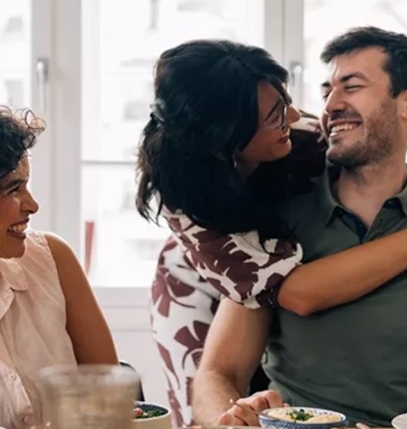 Sunday lunch with friends | &#x3A4;&#x3BF; &#x39A;&#x3C5;&#x3C1;&#x3B9;&#x3B1;&#x3BA;&#x3AC;&#x3C4;&#x3B9;&#x3BA;&#x3BF; ritual &#x3C0;&#x3BF;&#x3C5; &#x3C3;&#x3BA;&#x3BF;&#x3C1;&#x3C0;&#x3AF;&#x3B6;&#x3B5;&#x3B9; &#x3BC;&#x3B1;&#x3B3;&#x3B5;&#x3AF;&#x3B1;