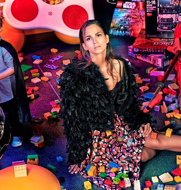 Fashion meets Art: &#x3A0;&#x3B1;&#x3C4;&#x3C1;&#x3AF;&#x3C4;&#x3C3;&#x3B9;&#x3B1; &#x39C;&#x3AF;&#x3BB;&#x3B9;&#x3BA; &#x3A0;&#x3B5;&#x3C1;&#x3B9;&#x3C3;&#x3C4;&#x3AD;&#x3C1;&#x3B7;