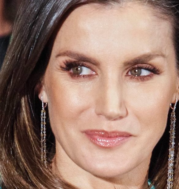 &#x392;&#x3B1;&#x3C3;&#x3AF;&#x3BB;&#x3B9;&#x3C3;&#x3C3;&#x3B1; Letizia | &#x391;&#x3C0;&#x3BF;&#x3B3;&#x3B5;&#x3AF;&#x3C9;&#x3C3;&#x3B5; &#x3C4;&#x3BF; &#x3BC;&#x3BF;&#x3BD;&#x3BF;&#x3C7;&#x3C1;&#x3C9;&#x3BC;&#x3B1;&#x3C4;&#x3B9;&#x3BA;&#x3CC; &#x3BA;&#x3CC;&#x3BA;&#x3BA;&#x3B9;&#x3BD;&#x3BF; look