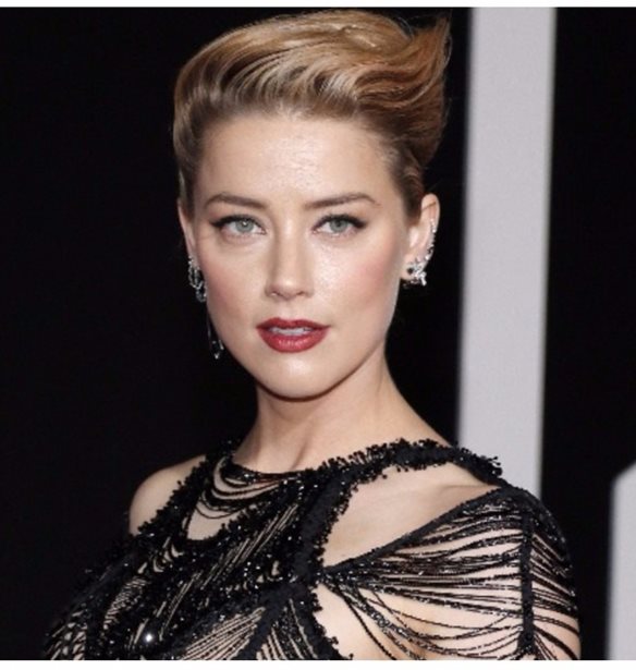 &#x393;&#x3B9;&#x3B1;&#x3C4;&#x3AF; &#x3B7; Amber Heard &#x3B1;&#x3C1;&#x3BD;&#x3B5;&#x3AF;&#x3C4;&#x3B1;&#x3B9; &#x3C0;&#x3BB;&#x3AD;&#x3BF;&#x3BD; &#x3B3;&#x3C5;&#x3BD;&#x3B1;&#x3B9;&#x3BA;&#x3B5;&#x3AF;&#x3BF;&#x3C5;&#x3C2; &#x3C1;&#x3CC;&#x3BB;&#x3BF;&#x3C5;&#x3C2; &#x3BC;&#x3B5; &#x3C4;&#x3BF;&#x3BD; &#x3C7;&#x3B1;&#x3C1;&#x3B1;&#x3BA;&#x3C4;&#x3B7;&#x3C1;&#x3B9;&#x3C3;&#x3BC;&#x3CC; &#x27;&#x3CC;&#x3BC;&#x3BF;&#x3C1;&#x3C6;&#x3B7;&#x27;;