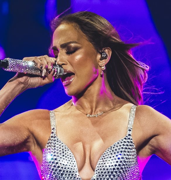 &#x393;&#x3B9;&#x3B1;&#x3C4;&#x3AF; &#x3B7; Jennifer Lopez &#x3B1;&#x3C0;&#x3BF;&#x3B3;&#x3BF;&#x3AE;&#x3C4;&#x3B5;&#x3C5;&#x3C3;&#x3B5; &#x3C4;&#x3BF;&#x3C5;&#x3C2; &#x3B8;&#x3B1;&#x3C5;&#x3BC;&#x3B1;&#x3C3;&#x3C4;&#x3AD;&#x3C2; &#x3C4;&#x3B7;&#x3C2;