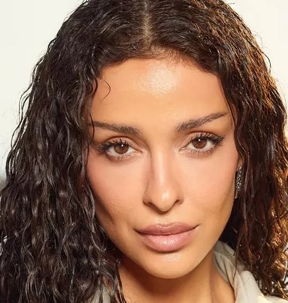 &#x397; &#x395;&#x3BB;&#x3AD;&#x3BD;&#x3B7; &#x3A6;&#x3BF;&#x3C5;&#x3C1;&#x3AD;&#x3B9;&#x3C1;&#x3B1; &#x3B5;&#x3AF;&#x3BD;&#x3B1;&#x3B9; &#x3B7; &#x3BD;&#x3AD;&#x3B1; ambassador &#x3C4;&#x3B7;&#x3C2; Maybelline New York &#x3C3;&#x3C4;&#x3B7;&#x3BD; &#x395;&#x3BB;&#x3BB;&#x3AC;&#x3B4;&#x3B1;