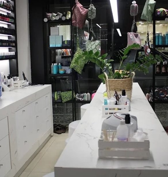 &#x3A4;&#x3BF; Casa de Beaut&#xE9; &#x3C6;&#x3AD;&#x3C1;&#x3BD;&#x3B5;&#x3B9; &#x3C4;&#x3B7;&#x3BD; &#x3C0;&#x3BF;&#x3BB;&#x3C5;&#x3C4;&#x3AD;&#x3BB;&#x3B5;&#x3B9;&#x3B1; &#x3C4;&#x3B7;&#x3C2; &#x3B1;&#x3B9;&#x3C3;&#x3B8;&#x3B7;&#x3C4;&#x3B9;&#x3BA;&#x3AE;&#x3C2; &#x3C3;&#x3C4;&#x3BF; &#x3A7;&#x3B1;&#x3BB;&#x3AC;&#x3BD;&#x3B4;&#x3C1;&#x3B9;