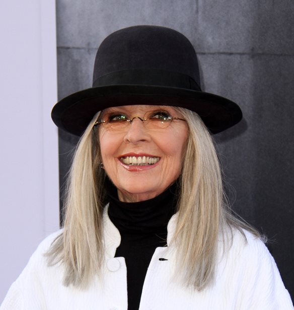 &#x397; Diane Keaton &#x3BE;&#x3B1;&#x3BD;&#x3AC; &#x3C3;&#x3C4;&#x3BF; &#x3C0;&#x3BB;&#x3B5;&#x3C5;&#x3C1;&#x3CC; &#x3C4;&#x3BF;&#x3C5; Woody Allen