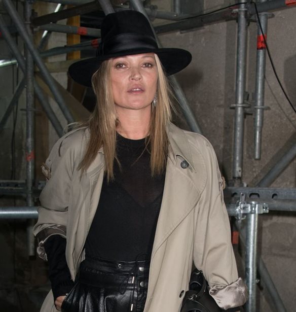 Kate Moss: &quot;&#x389;&#x3BC;&#x3BF;&#x3C5;&#x3BD; &#x3BA;&#x3BF;&#x3BD;&#x3C4;&#x3AE;, &#x3B5;&#x3AF;&#x3C7;&#x3B1; &#x3C0;&#x3B5;&#x3C1;&#x3AF;&#x3B5;&#x3C1;&#x3B3;&#x3B1; &#x3B4;&#x3CC;&#x3BD;&#x3C4;&#x3B9;&#x3B1; &#x3BA;&#x3B1;&#x3B9; &#x3C3;&#x3AF;&#x3B3;&#x3BF;&#x3C5;&#x3C1;&#x3B1; &#x3B4;&#x3B5;&#x3BD; &#x3AE;&#x3BC;&#x3BF;&#x3C5;&#x3BD; &#x3C4;&#x3BF; &#x3C9;&#x3C1;&#x3B1;&#x3B9;&#x3CC;&#x3C4;&#x3B5;&#x3C1;&#x3BF; &#x3BA;&#x3BF;&#x3C1;&#x3AF;&#x3C4;&#x3C3;&#x3B9; &#x3C4;&#x3BF;&#x3C5; &#x3C3;&#x3C7;&#x3BF;&#x3BB;&#x3B5;&#x3AF;&#x3BF;&#x3C5;&quot;