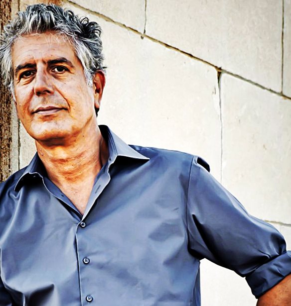 A Chef&#x27;s Christmas | &#x39F; Anthony Bourdain &#x3B1;&#x3C6;&#x3B7;&#x3B3;&#x3B5;&#x3AF;&#x3C4;&#x3B1;&#x3B9; &#x3BC;&#x3AF;&#x3B1; &#x3C7;&#x3C1;&#x3B9;&#x3C3;&#x3C4;&#x3BF;&#x3C5;&#x3B3;&#x3B5;&#x3BD;&#x3BD;&#x3B9;&#x3AC;&#x3C4;&#x3B9;&#x3BA;&#x3B7; &#x3B9;&#x3C3;&#x3C4;&#x3BF;&#x3C1;&#x3AF;&#x3B1;