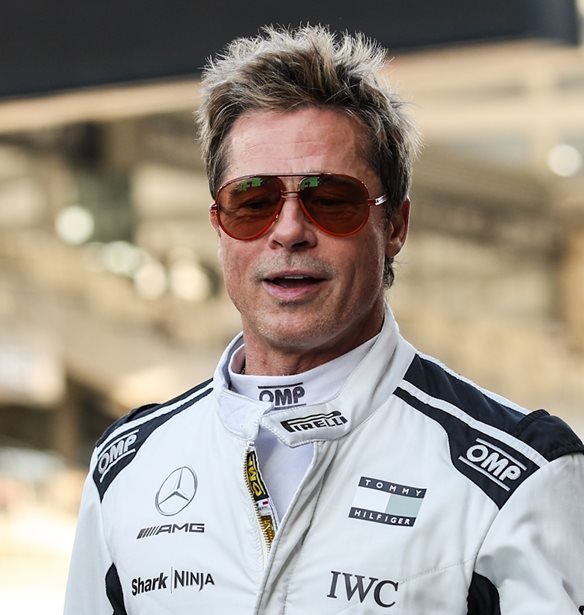 Brad Pitt | &#x388;&#x3C9;&#x3C2; &#x3AD;&#x3BD;&#x3B1; &#x3B5;&#x3BA;&#x3B1;&#x3C4;&#x3BF;&#x3BC;&#x3BC;&#x3CD;&#x3C1;&#x3B9;&#x3BF; &#x3B4;&#x3BF;&#x3BB;&#x3AC;&#x3C1;&#x3B9;&#x3B1; &#x3B7; &#x3C3;&#x3C5;&#x3BD;&#x3B5;&#x3B4;&#x3C1;&#x3AF;&#x3B1; &#x3B3;&#x3B9;&#x3B1; &#x3C4;&#x3B7; &#x3B3;&#x3BF;&#x3BD;&#x3B9;&#x3B4;&#x3B9;&#x3B1;&#x3BA;&#x3AE; &#x3B8;&#x3B5;&#x3C1;&#x3B1;&#x3C0;&#x3B5;&#x3AF;&#x3B1; &#x3C0;&#x3BF;&#x3C5; &#x3B1;&#x3BA;&#x3BF;&#x3BB;&#x3BF;&#x3C5;&#x3B8;&#x3B5;&#x3AF;