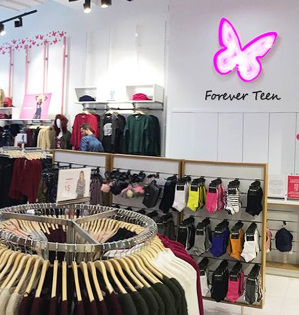 &#x39C;&#x3B9;&#x3B1; &#x3BA;&#x3AF;&#x3BD;&#x3B7;&#x3C3;&#x3B7; &#x3B1;&#x3B3;&#x3AC;&#x3C0;&#x3B7;&#x3C2; &#x3B1;&#x3C0;&#x3CC; &#x3C4;&#x3B7;&#x3BD; Pink Woman