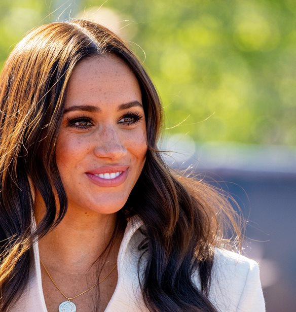 Meghan Markle | &#x397; &#x3B1;&#x3B3;&#x3B1;&#x3C0;&#x3B7;&#x3BC;&#x3AD;&#x3BD;&#x3B7; &#x3C4;&#x3B7;&#x3C2; &#x3BA;&#x3C1;&#x3AD;&#x3BC;&#x3B1; &#x3C3;&#x3CE;&#x3BC;&#x3B1;&#x3C4;&#x3BF;&#x3C2; &#x3B3;&#x3B9;&#x3B1; &#x3C3;&#x3CD;&#x3C3;&#x3C6;&#x3B9;&#x3BE;&#x3B7; &#x3BA;&#x3B1;&#x3B9; &#x3B5;&#x3BD;&#x3C5;&#x3B4;&#x3AC;&#x3C4;&#x3C9;&#x3C3;&#x3B7; &#x3BA;&#x3BF;&#x3C3;&#x3C4;&#x3AF;&#x3B6;&#x3B5;&#x3B9; &#x3BA;&#x3AC;&#x3C4;&#x3C9; &#x3B1;&#x3C0;&#x3CC; 10 &#x3B5;&#x3C5;&#x3C1;&#x3CE;