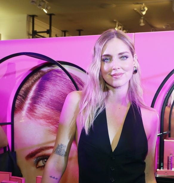 Chiara Ferragni: &quot;&#x395;&#x3AF;&#x3BC;&#x3B1;&#x3B9; &#x3B1;&#x3B8;&#x3CE;&#x3B1;&quot; - &#x397; &#x399;&#x3C4;&#x3B1;&#x3BB;&#x3AF;&#x3B4;&#x3B1; &#x3B5;&#x3C0;&#x3B9;&#x3C7;&#x3B5;&#x3B9;&#x3C1;&#x3B7;&#x3BC;&#x3B1;&#x3C4;&#x3AF;&#x3B1;&#x3C2; &#x3BC;&#x3AF;&#x3BB;&#x3B7;&#x3C3;&#x3B5; &#x3B3;&#x3B9;&#x3B1; &#x3C4;&#x3B9;&#x3C2; &#x3BA;&#x3B1;&#x3C4;&#x3B7;&#x3B3;&#x3BF;&#x3C1;&#x3AF;&#x3B5;&#x3C2; &#x3B5;&#x3BD;&#x3B1;&#x3BD;&#x3C4;&#x3AF;&#x3BF;&#x3BD; &#x3C4;&#x3B7;&#x3C2;