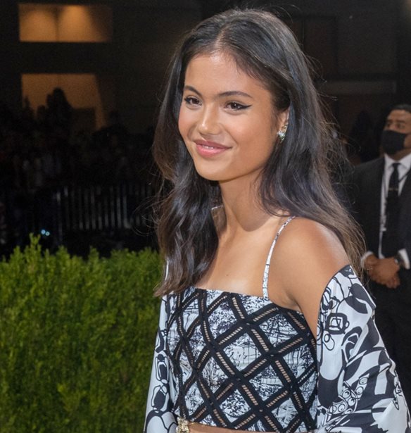 Emma Raducanu | &#x395;&#x3AF;&#x3BD;&#x3B1;&#x3B9; &#x3B7; &#x3BD;&#x3AD;&#x3B1; ambassador &#x3C4;&#x3BF;&#x3C5; &#x3BF;&#x3AF;&#x3BA;&#x3BF;&#x3C5; Dior