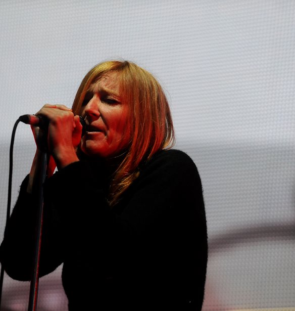 &#x397; Beth Gibbons &#x3B1;&#x3BD;&#x3B1;&#x3BA;&#x3BF;&#x3AF;&#x3BD;&#x3C9;&#x3C3;&#x3B5; &#x3C4;&#x3B7;&#x3BD; &#x3BA;&#x3C5;&#x3BA;&#x3BB;&#x3BF;&#x3C6;&#x3BF;&#x3C1;&#x3AF;&#x3B1; &#x3C4;&#x3BF;&#x3C5; &#x3BD;&#x3AD;&#x3BF;&#x3C5; &#x3B4;&#x3AF;&#x3C3;&#x3BA;&#x3BF;&#x3C5; &#x3C4;&#x3C9;&#x3BD; Portishead
