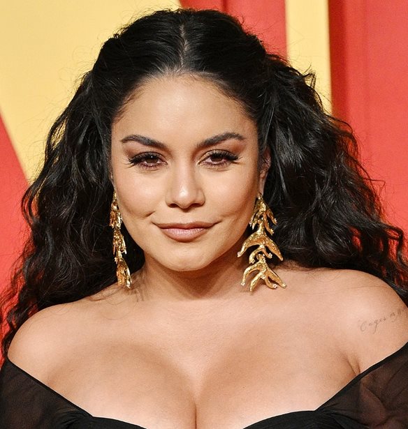 Vanessa Hudgens | &#x388;&#x3C6;&#x3B5;&#x3C1;&#x3B5; &#x3C3;&#x3C4;&#x3BF;&#x3BD; &#x3BA;&#x3CC;&#x3C3;&#x3BC;&#x3BF; &#x3C4;&#x3BF; &#x3C0;&#x3C1;&#x3CE;&#x3C4;&#x3BF; &#x3C4;&#x3B7;&#x3C2; &#x3C0;&#x3B1;&#x3B9;&#x3B4;&#x3AF;