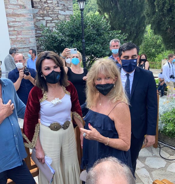 Goldie Hawn - Kurt Russell | &#x392;&#x3C1;&#x3AD;&#x3B8;&#x3B7;&#x3BA;&#x3B1;&#x3BD; &#x3C3;&#x3C4;&#x3B1; &#x3B5;&#x3B3;&#x3BA;&#x3B1;&#x3AF;&#x3BD;&#x3B9;&#x3B1; &#x3C4;&#x3B7;&#x3C2; &#x3AD;&#x3BA;&#x3B8;&#x3B5;&#x3C3;&#x3B7;&#x3C2; &#x3B3;&#x3B9;&#x3B1; &#x3C4;&#x3B7;&#x3BD; &#x3A0;&#x3C1;&#x3CE;&#x3C4;&#x3B7; &#x3A3;&#x3B7;&#x3BC;&#x3B1;&#x3AF;&#x3B1; &#x3C3;&#x3C4;&#x3B7; &#x3A3;&#x3BA;&#x3B9;&#x3AC;&#x3B8;&#x3BF;