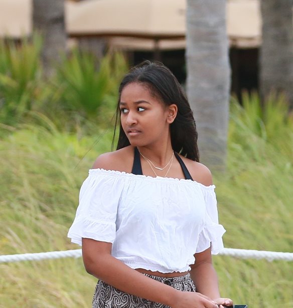 Sasha Obama | &#x3A4;&#x3BF; &#x3B2;&#x3AF;&#x3BD;&#x3C4;&#x3B5;&#x3BF; &#x3C3;&#x3C4;&#x3BF; TikTok &#x3C0;&#x3BF;&#x3C5; &#x3AD;&#x3B3;&#x3B9;&#x3BD;&#x3B5; viral (&#x3C0;&#x3C1;&#x3B9;&#x3BD; &#x3B1;&#x3C6;&#x3B1;&#x3B9;&#x3C1;&#x3B5;&#x3B8;&#x3B5;&#x3AF; &#x3B1;&#x3C0;&#x3CC; &#x3C4;&#x3B7;&#x3BD; &#x3C0;&#x3BB;&#x3B1;&#x3C4;&#x3C6;&#x3CC;&#x3C1;&#x3BC;&#x3B1;)