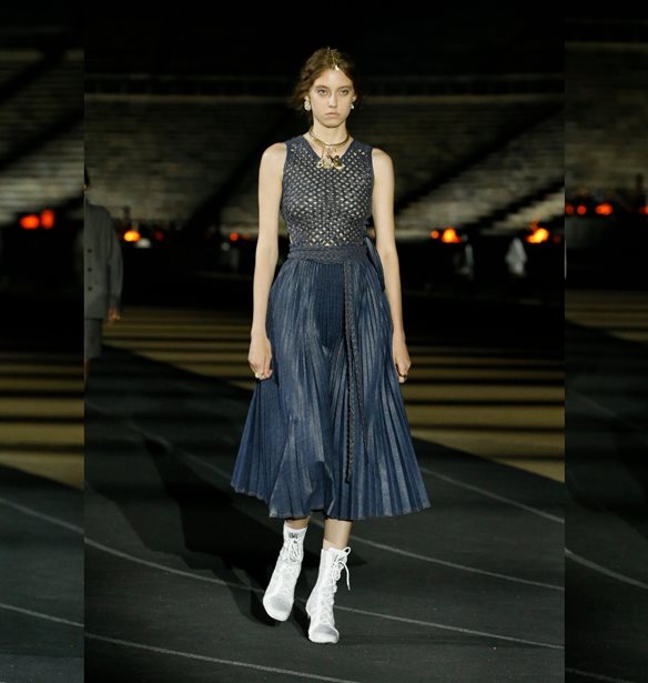 Dior Cruise 2022 | &#x38C;&#x3BB;&#x3B1; &#x3C4;&#x3B1; looks &#x3B1;&#x3C0;&#x3CC; &#x3C4;&#x3B7; &#x3C3;&#x3C5;&#x3BB;&#x3BB;&#x3BF;&#x3B3;&#x3AE; &#x3C0;&#x3BF;&#x3C5; &#x3C0;&#x3B1;&#x3C1;&#x3BF;&#x3C5;&#x3C3;&#x3AF;&#x3B1;&#x3C3;&#x3B5; &#x3BF; &#x3BF;&#x3AF;&#x3BA;&#x3BF;&#x3C2; &#x3C3;&#x3C4;&#x3B7;&#x3BD; &#x391;&#x3B8;&#x3AE;&#x3BD;&#x3B1;