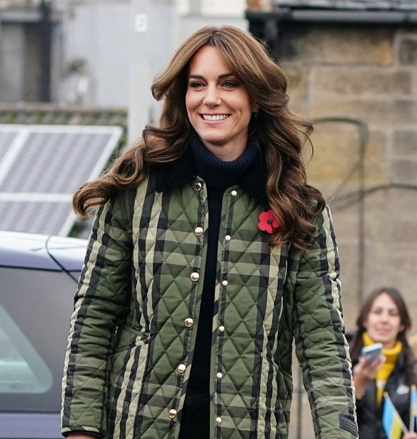 Kate Middleton | &#x3A4;&#x3B1; jackets &#x3C0;&#x3BF;&#x3C5; &#x3B5;&#x3C0;&#x3B9;&#x3BB;&#x3AD;&#x3B3;&#x3B5;&#x3B9; &#x3C3;&#x3C4;&#x3B9;&#x3C2; casual &#x3B5;&#x3BC;&#x3C6;&#x3B1;&#x3BD;&#x3AF;&#x3C3;&#x3B5;&#x3B9;&#x3C2; &#x3C4;&#x3B7;&#x3C2;
