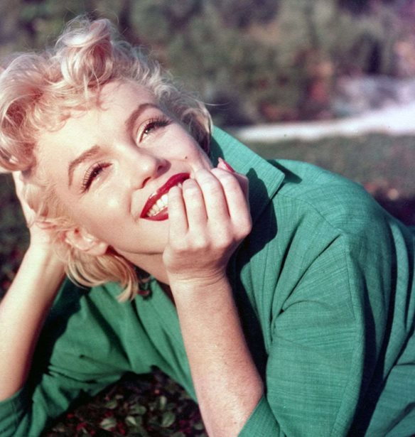 &#x397; &#x3B1;&#x3BE;&#x3B5;&#x3C0;&#x3AD;&#x3C1;&#x3B1;&#x3C3;&#x3C4;&#x3B7; &#x3BF;&#x3BC;&#x3BF;&#x3C1;&#x3C6;&#x3B9;&#x3AC; &#x3C4;&#x3B7;&#x3C2; Marilyn Monroe