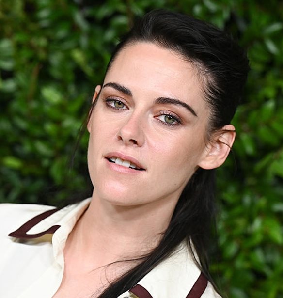 &quot;&#x3A4;&#x3BF; &#x3A7;&#x3CC;&#x3BB;&#x3B9;&#x3B3;&#x3BF;&#x3C5;&#x3BD;&#x3C4; &#x3B2;&#x3C1;&#x3AF;&#x3C3;&#x3BA;&#x3B5;&#x3C4;&#x3B1;&#x3B9; &#x3C3;&#x3B5; &#x3BA;&#x3B1;&#x3C4;&#x3AC;&#x3C3;&#x3C4;&#x3B1;&#x3C3;&#x3B7; &#x3AD;&#x3BA;&#x3C4;&#x3B1;&#x3BA;&#x3C4;&#x3B7;&#x3C2; &#x3B1;&#x3BD;&#x3AC;&#x3B3;&#x3BA;&#x3B7;&#x3C2;&quot;: &#x397; Kristen Stewart &#x3BE;&#x3B5;&#x3C3;&#x3C0;&#x3AC; &#x3B3;&#x3B9;&#x3B1; &#x3C4;&#x3B7;&#x3BD; &#x3B1;&#x3BD;&#x3B9;&#x3C3;&#x3CC;&#x3C4;&#x3B7;&#x3C4;&#x3B1; &#x3C4;&#x3C9;&#x3BD; &#x3C6;&#x3CD;&#x3BB;&#x3C9;&#x3BD;