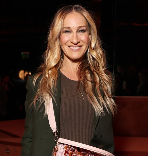 100 &#x3C7;&#x3C1;&#x3CC;&#x3BD;&#x3B9;&#x3B1; &#x3BF;&#x3AF;&#x3BA;&#x3BF;&#x3C2; Fendi | &#x397; Sarah Jessica Parker &#x3C0;&#x3B1;&#x3C1;&#x3B1;&#x3BA;&#x3BF;&#x3BB;&#x3BF;&#x3CD;&#x3B8;&#x3B7;&#x3C3;&#x3B5; &#x3C4;&#x3BF; show, &#x3BA;&#x3C1;&#x3B1;&#x3C4;&#x3CE;&#x3BD;&#x3C4;&#x3B1;&#x3C2; &#x3BC;&#x3AF;&#x3B1; baguette bag