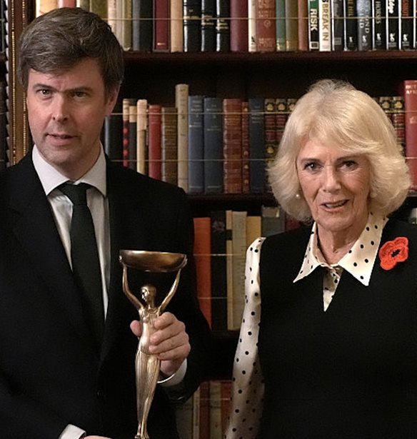 To Flesh &#x3C4;&#x3BF;&#x3C5; David Szalay  &#x3BA;&#x3AD;&#x3C1;&#x3B4;&#x3B9;&#x3C3;&#x3B5; &#x3C4;&#x3BF; &#x3B2;&#x3C1;&#x3B1;&#x3B2;&#x3B5;&#x3AF;&#x3BF; Booker 2025 | &#x3A0;&#x3CC;&#x3C4;&#x3B5; &#x3BA;&#x3C5;&#x3BA;&#x3BB;&#x3BF;&#x3C6;&#x3BF;&#x3C1;&#x3B5;&#x3AF; &#x3C3;&#x3C4;&#x3B7;&#x3BD; &#x395;&#x3BB;&#x3BB;&#x3AC;&#x3B4;&#x3B1;