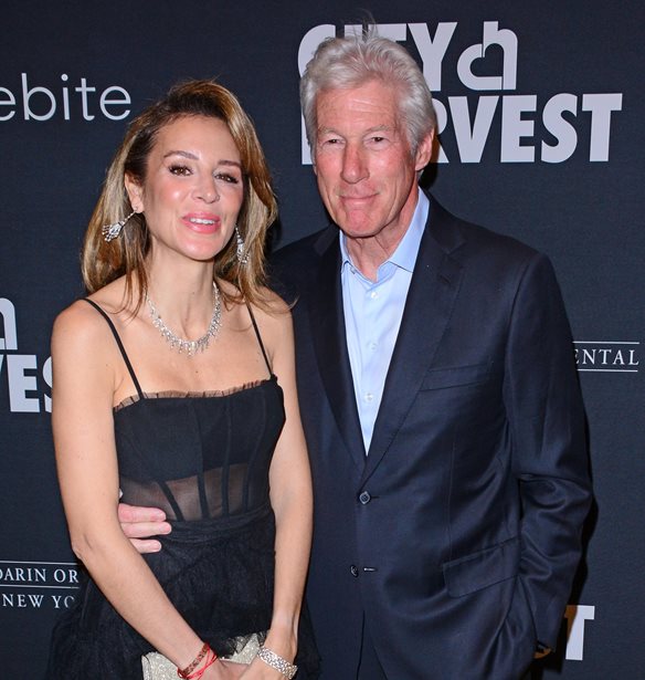 O Richard Gere &#x3B1;&#x3C0;&#x3BF;&#x3C6;&#x3AC;&#x3C3;&#x3B9;&#x3C3;&#x3B5; &#x3BD;&#x3B1; &#x3BC;&#x3B5;&#x3C4;&#x3B1;&#x3BA;&#x3BF;&#x3BC;&#x3AF;&#x3C3;&#x3B5;&#x3B9; &#x3C3;&#x3C4;&#x3B7;&#x3BD; &#x399;&#x3C3;&#x3C0;&#x3B1;&#x3BD;&#x3AF;&#x3B1; &#x3BC;&#x3B5; &#x3C4;&#x3B7; &#x3C3;&#x3CD;&#x3B6;&#x3C5;&#x3B3;&#x3CC; &#x3C4;&#x3BF;&#x3C5; Alejandra Silva &#x3BA;&#x3B9; &#x3B1;&#x3C5;&#x3C4;&#x3CC;&#x3C2; &#x3B5;&#x3AF;&#x3BD;&#x3B1;&#x3B9; &#x3BF; &#x3BB;&#x3CC;&#x3B3;&#x3BF;&#x3C2;