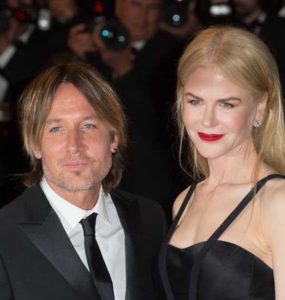 &#x397; Nicole Kidman &#x3B1;&#x3C0;&#x3BF;&#x3BA;&#x3AC;&#x3BB;&#x3C5;&#x3C8;&#x3B5; &#x3AD;&#x3BD;&#x3B1; &#x3BC;&#x3C5;&#x3C3;&#x3C4;&#x3B9;&#x3BA;&#x3CC; &#x3C4;&#x3B7;&#x3C2; &#x3C3;&#x3C7;&#x3AD;&#x3C3;&#x3B7;&#x3C2; &#x3C4;&#x3B7;&#x3C2; &#x3BC;&#x3B5; &#x3C4;&#x3BF;&#x3BD; Keith Urban