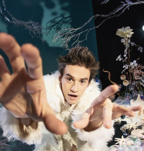&quot;&#x39F; &#x3C0;&#x3BF;&#x3BB;&#x3CD;&#x3C7;&#x3C1;&#x3C9;&#x3BC;&#x3BF;&#x3C2; Mozart &#x3C4;&#x3B7;&#x3C2; Gen Z&quot; &#x3AD;&#x3C1;&#x3C7;&#x3B5;&#x3C4;&#x3B1;&#x3B9; &#x3C3;&#x3C4;&#x3BF;&#x3BD; &#x39B;&#x3C5;&#x3BA;&#x3B1;&#x3B2;&#x3B7;&#x3C4;&#x3C4;&#x3CC;