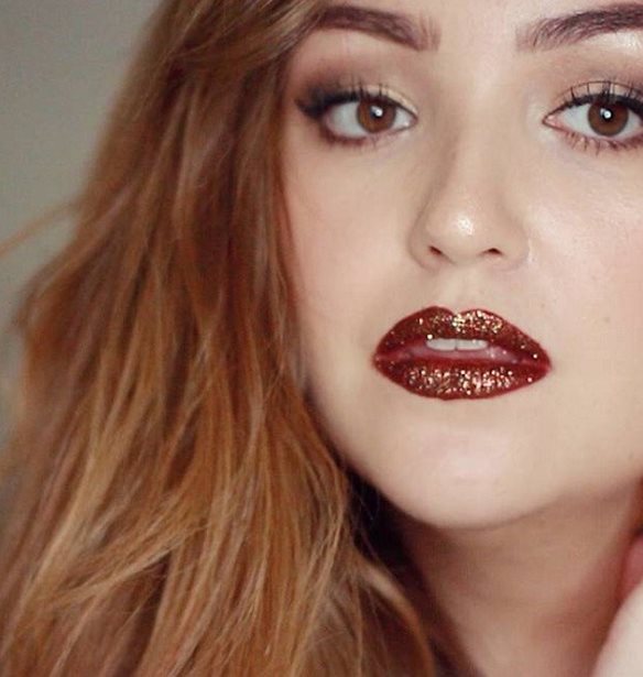 Glitter Lips | &#x391;&#x3BD; &#x3B4;&#x3BF;&#x3BA;&#x3B9;&#x3BC;&#x3AC;&#x3C3;&#x3B5;&#x3B9;&#x3C2; &#x3BC;&#x3AF;&#x3B1; &#x3C4;&#x3AC;&#x3C3;&#x3B7; &#x3C3;&#x3C4;&#x3B9;&#x3C2; &#x3B3;&#x3B9;&#x3BF;&#x3C1;&#x3C4;&#x3AD;&#x3C2;, &#x3B1;&#x3C2; &#x3B5;&#x3AF;&#x3BD;&#x3B1;&#x3B9; &#x3B1;&#x3C5;&#x3C4;&#x3AE;!