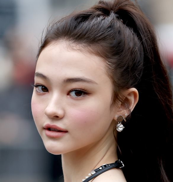 &#x391;&#x3C5;&#x3C4;&#x3CC; &#x3B5;&#x3AF;&#x3BD;&#x3B1;&#x3B9; &#x3C4;&#x3BF; &#x3C0;&#x3B9;&#x3BF; hot nail trend &#x3C4;&#x3BF;&#x3C5; 2025 - &#x3C4;&#x3BF; &#x3B5;&#x3AF;&#x3B4;&#x3B1;&#x3BC;&#x3B5; &#x3BA;&#x3B1;&#x3B9; &#x3C3;&#x3C4;&#x3B1; catwalks