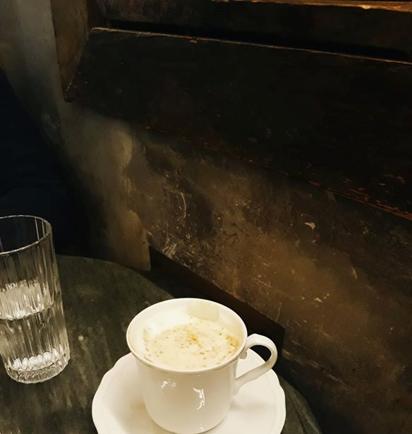 Eat chic: &#x391;&#x3C5;&#x3C4;&#x3CC;&#x3C2; &#x3B5;&#x3AF;&#x3BD;&#x3B1;&#x3B9; &#x3BF; &#x3B1;&#x3B3;&#x3B1;&#x3C0;&#x3B7;&#x3BC;&#x3AD;&#x3BD;&#x3BF;&#x3C2; &#x3BC;&#x3B1;&#x3C2; &#x3C0;&#x3C1;&#x3BF;&#x3BF;&#x3C1;&#x3B9;&#x3C3;&#x3BC;&#x3CC;&#x3C2; &#x3C3;&#x3C4;&#x3BF; &#x39A;&#x3BF;&#x3BB;&#x3C9;&#x3BD;&#x3AC;&#x3BA;&#x3B9;