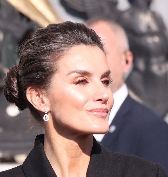 &#x397; &#x3B2;&#x3B1;&#x3C3;&#x3AF;&#x3BB;&#x3B9;&#x3C3;&#x3C3;&#x3B1; Letizia &#x3C3;&#x3C4;&#x3B7;&#x3BD; &#x391;&#x3B8;&#x3AE;&#x3BD;&#x3B1; | To natural beauty look &#x3C4;&#x3B7;&#x3C2; &#x3B5;&#x3AF;&#x3BD;&#x3B1;&#x3B9; &#x3AC;&#x3BA;&#x3C1;&#x3C9;&#x3C2; &#x3BA;&#x3BF;&#x3BB;&#x3B1;&#x3BA;&#x3B5;&#x3C5;&#x3C4;&#x3B9;&#x3BA;&#x3CC; &#x3B3;&#x3B9;&#x3B1; &#x3BA;&#x3AC;&#x3B8;&#x3B5; &#x3B3;&#x3C5;&#x3BD;&#x3B1;&#x3AF;&#x3BA;&#x3B1; &#x3AC;&#x3BD;&#x3C9; &#x3C4;&#x3C9;&#x3BD; 50