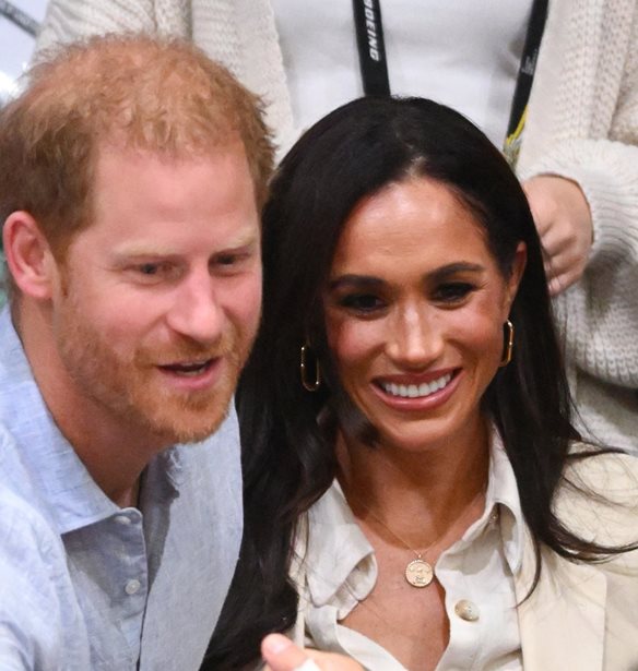 &#x397; Meghan Markle &#x3BC;&#x3B1;&#x3C2; &#x3B4;&#x3B5;&#x3AF;&#x3C7;&#x3BD;&#x3B5;&#x3B9; &#x3C4;&#x3B7; &#x3BC;&#x3B9;&#x3BA;&#x3C1;&#x3AE; Lilibet | &#x3A4;&#x3BF; &#x3BA;&#x3BB;&#x3B9;&#x3BA; &#x3B1;&#x3C0;&#x3CC; &#x3C4;&#x3BF; &#x3C3;&#x3B1;&#x3BB;&#x3CC;&#x3BD;&#x3B9; &#x3C4;&#x3BF;&#x3C5; &#x3C3;&#x3C0;&#x3B9;&#x3C4;&#x3B9;&#x3BF;&#x3CD; &#x3C4;&#x3BF;&#x3C5;&#x3C2;