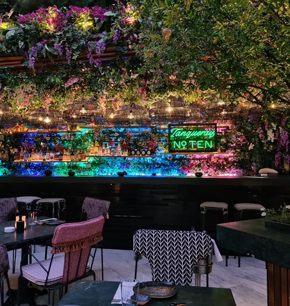 #Tidbits *: &#x393;&#x3B9;&#x3B1; sushi &#x3BA;&#x3B1;&#x3B9; cocktails &#x3C3;&#x3C4;&#x3BF;&#x3BD; &#x3C9;&#x3C1;&#x3B1;&#x3B9;&#x3CC;&#x3C4;&#x3B5;&#x3C1;&#x3BF; &#x3BA;&#x3AE;&#x3C0;&#x3BF; &#x3C3;&#x3C4;&#x3BF; &#x39A;&#x3B5;&#x3C6;&#x3B1;&#x3BB;&#x3AC;&#x3C1;&#x3B9;