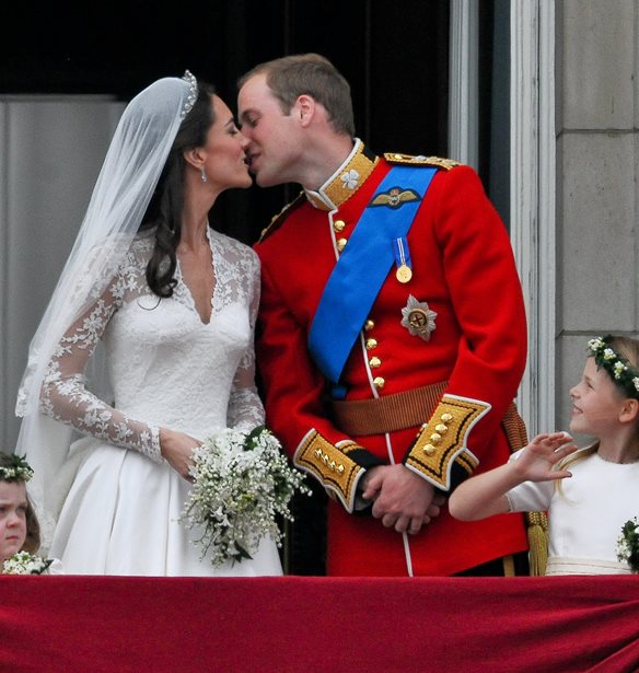 Kate Middleton: &#x3A4;&#x3BF; &#x3B4;&#x3B5;&#x3CD;&#x3C4;&#x3B5;&#x3C1;&#x3BF; &#x3BD;&#x3C5;&#x3C6;&#x3B9;&#x3BA;&#x3CC; &#x3C0;&#x3BF;&#x3C5; &#x3B4;&#x3B5;&#x3BD; &#x3B5;&#x3AF;&#x3C7;&#x3B1;&#x3BC;&#x3B5; &#x3B4;&#x3B5;&#x3B9; &#x3BC;&#x3AD;&#x3C7;&#x3C1;&#x3B9; &#x3C3;&#x3AE;&#x3BC;&#x3B5;&#x3C1;&#x3B1;!