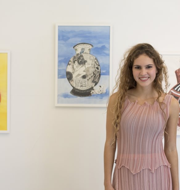 "Θραύσματα Μνήμης" | Μια νέα δημιουργός συνομιλεί με τον χρόνο