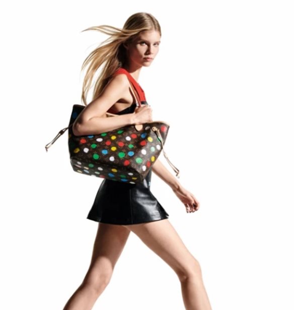 &#x397; &#x3C3;&#x3C5;&#x3BD;&#x3B5;&#x3C1;&#x3B3;&#x3B1;&#x3C3;&#x3AF;&#x3B1; Louis Vuitton &#x3A7; Yayoi Kusama &#x3B5;&#x3AF;&#x3BD;&#x3B1;&#x3B9; &#x3B7; &#x3BA;&#x3BF;&#x3C1;&#x3C5;&#x3C6;&#x3B1;&#x3AF;&#x3B1; &#x3C4;&#x3B7;&#x3C2; &#x3C7;&#x3C1;&#x3BF;&#x3BD;&#x3B9;&#x3AC;&#x3C2;